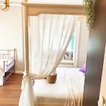 Beyaz Kapi Boutique