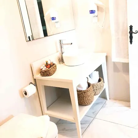 Beyaz Kapi Boutique Alaçatı